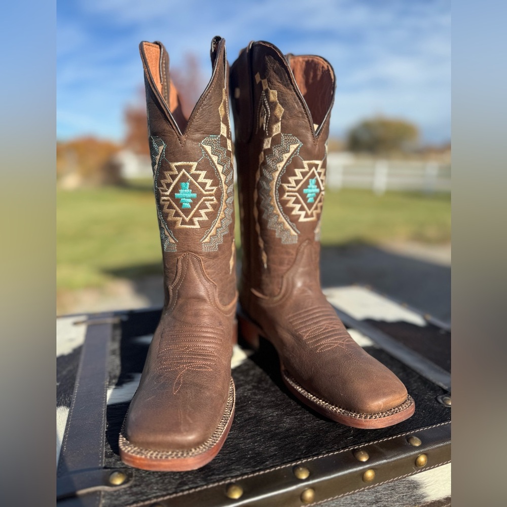 Brown Western Heeled Boots